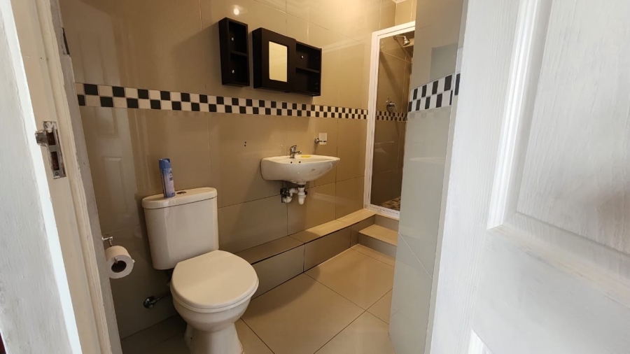 To Let 2 Bedroom Property for Rent in Strand North Western Cape